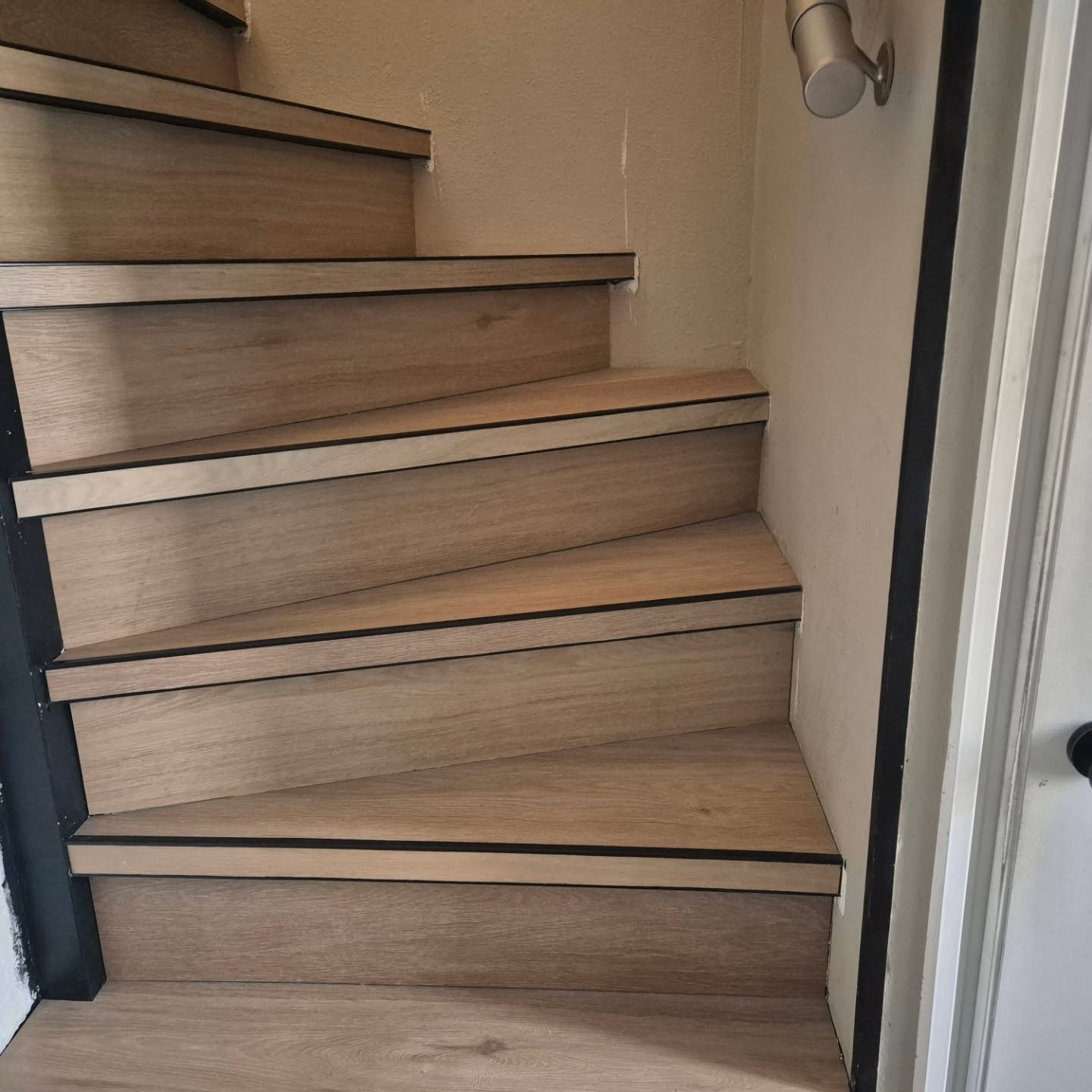 Traprenovatie lichte houtlook afwerking Alkmaar
